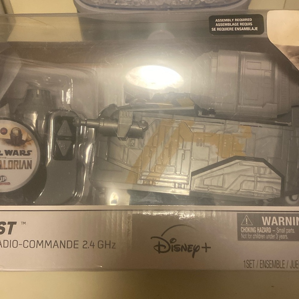 Star Wars the razor crest mandalorian
Radio control